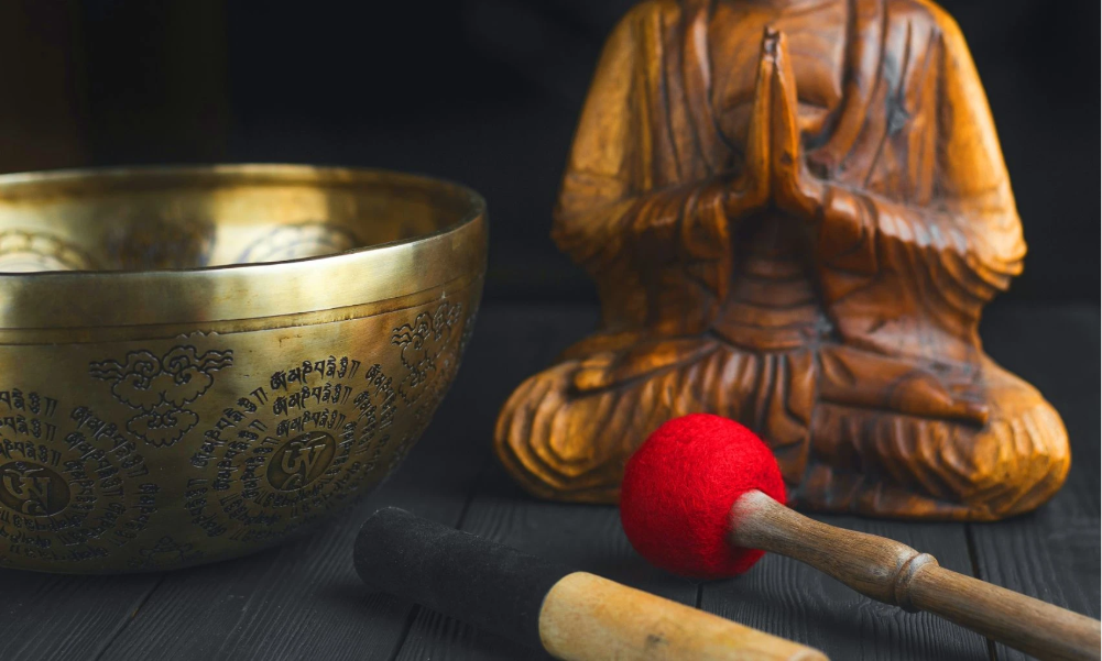 Hands performing Reiki energy healing therapy Central Coast.